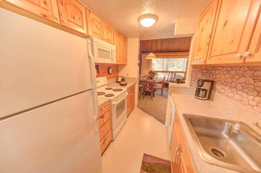 Pine Needle Lane 7 - photo 24