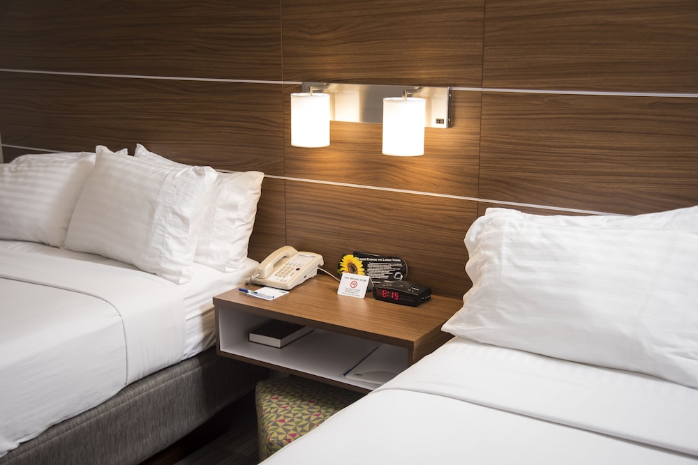 Holiday Inn Express Hotel & Suites Lexington Downtown by IHG - photo 6