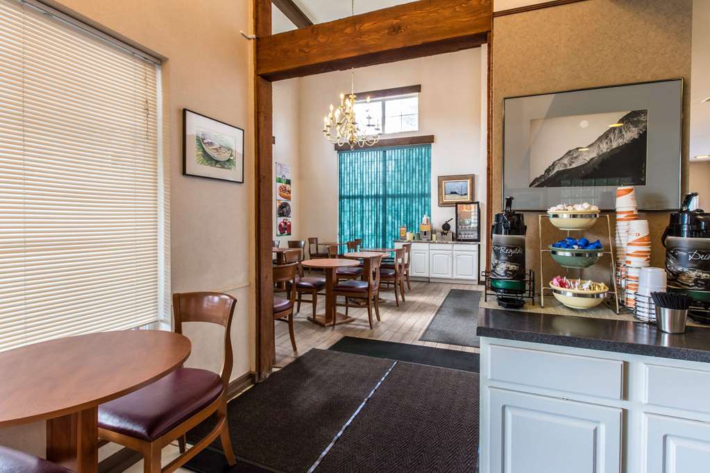 Quality Inn & Suites Silverthorne Copper Mountain - photo 30