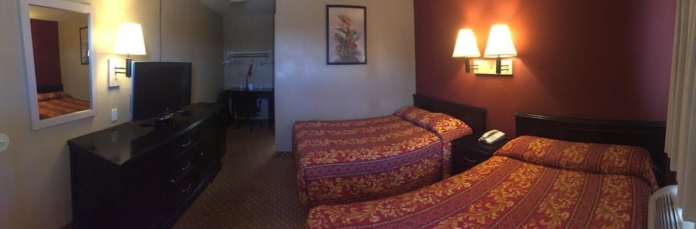 Hilltop Inn & Suites - photo 14