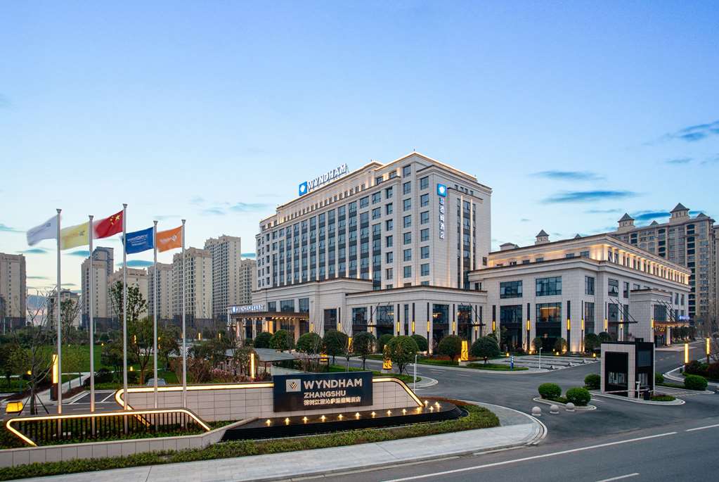 Wyndham Zhangshu - carbon neutral hotel in Yichun