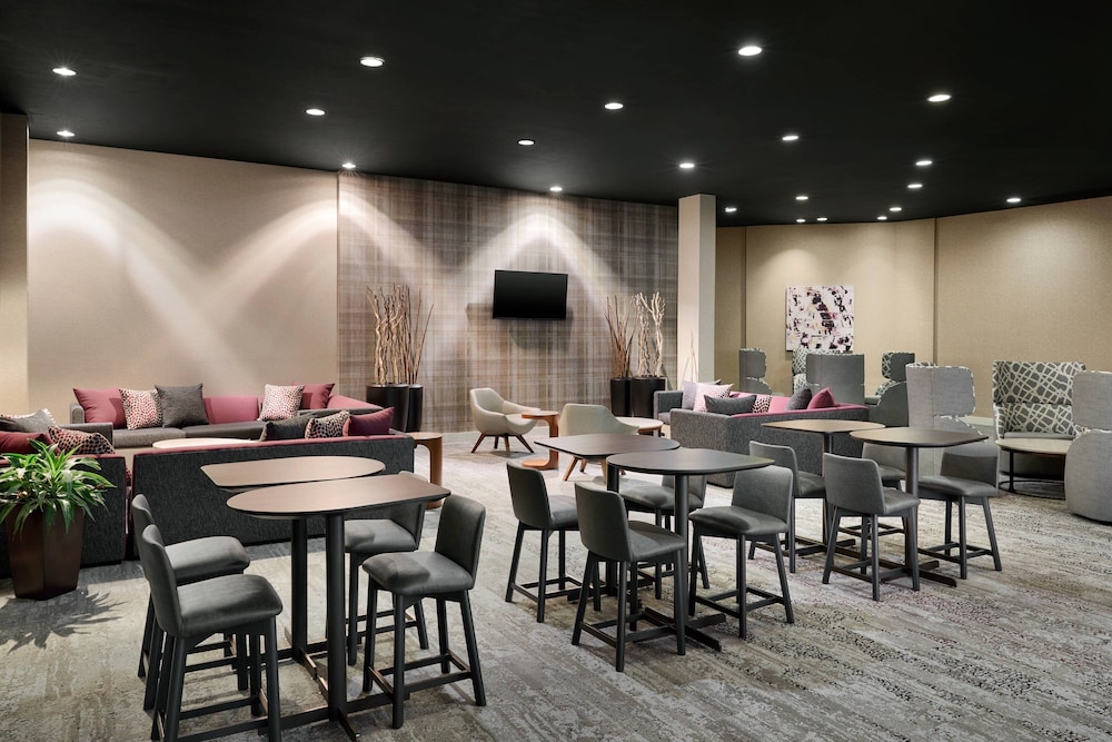 Courtyard by Marriott Milwaukee Downtown - photo 5