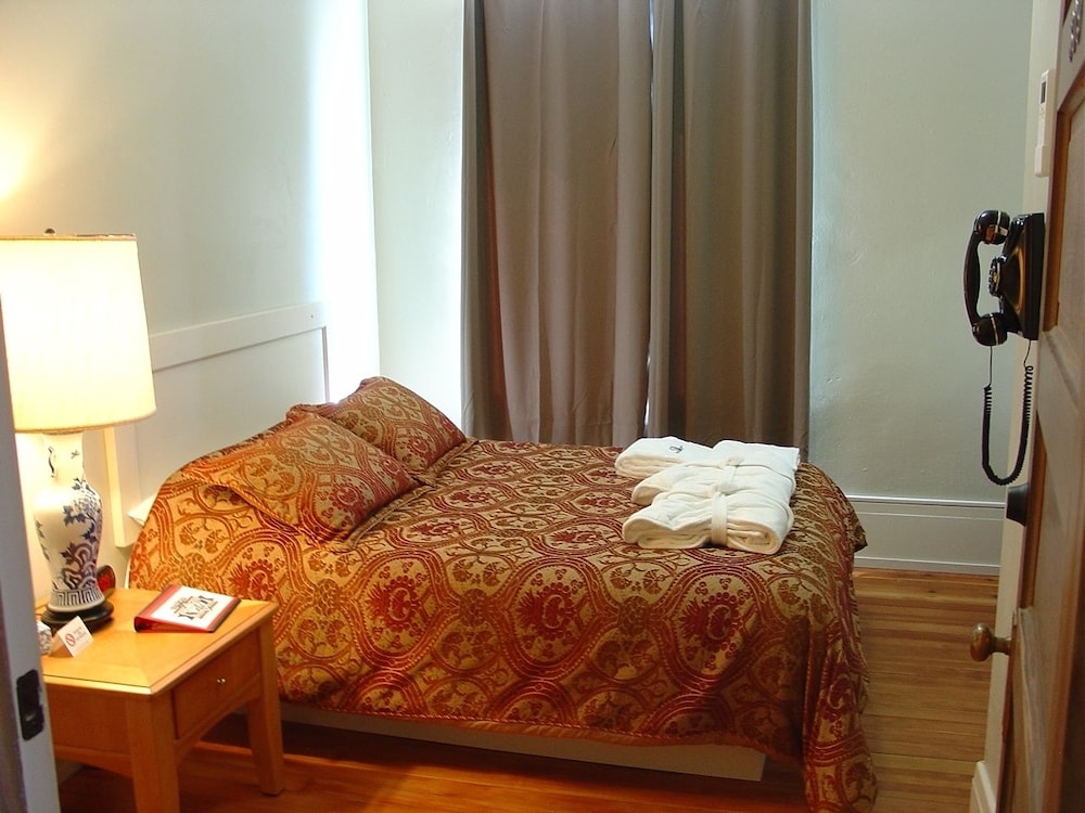 Centralia Square Grand Ballroom and Vintage Hotel - photo 24