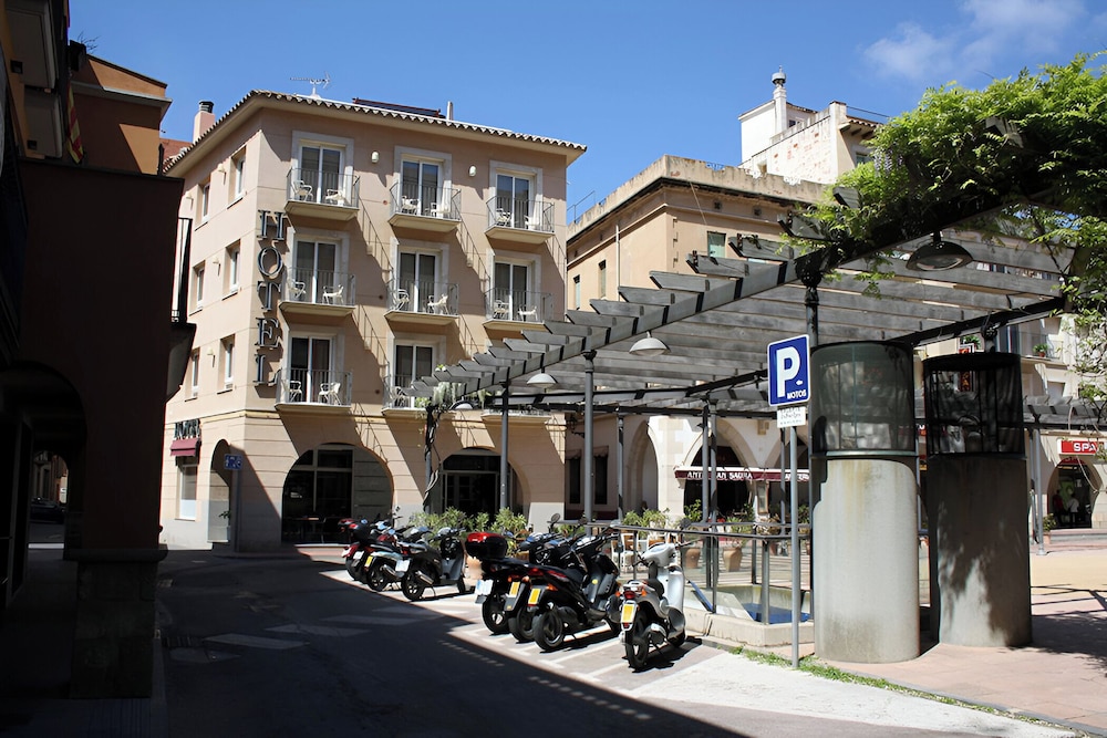 Hotel Plaça in Sant Feliu De Guixols, Spain