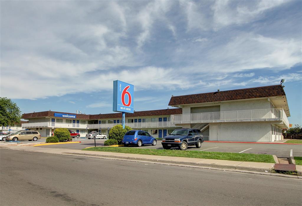 Motel 6 Denver CO Airport - photo 3