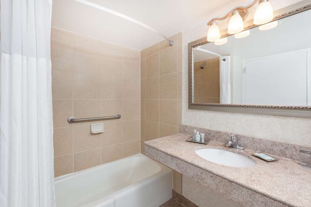 Wyndham Virginia Beach Oceanfront - photo 24