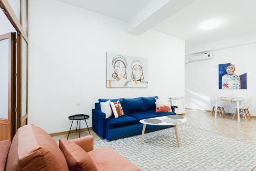 Meidan Bazaar Prime Location Apartment