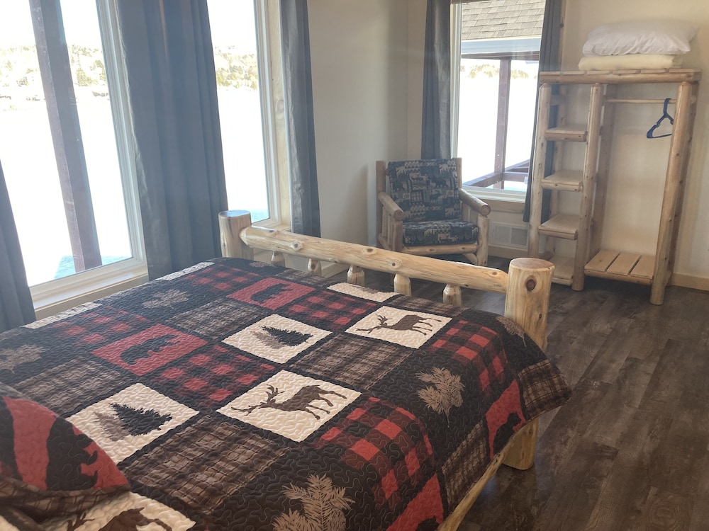 Keweenaw Waters Resort - photo 21