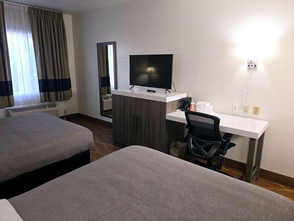 Quality Inn & Suites Longview Kelso - photo 18