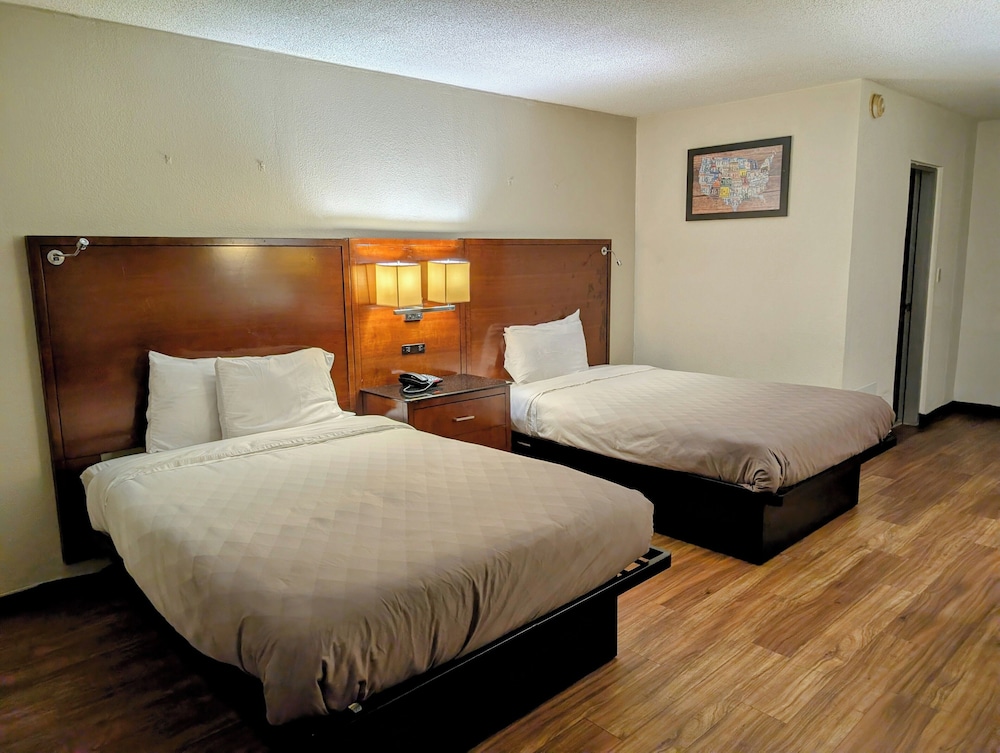 Travelodge by Wyndham Forsyth - photo 8