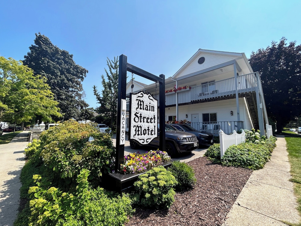 Main Street Motel — Gibraltar