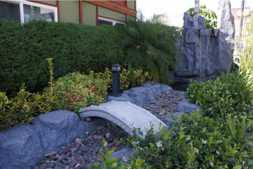 Royal Pagoda Motel - photo 15