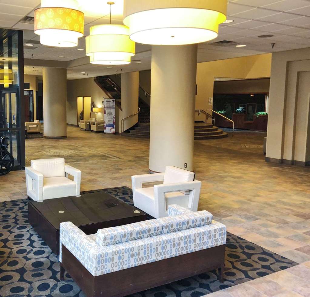 Radisson Hotel Bismarck - photo 3