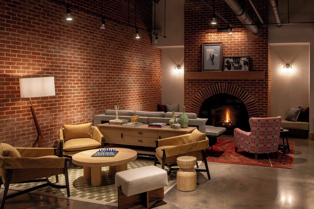 Moxy Cincinnati Downtown - photo 49