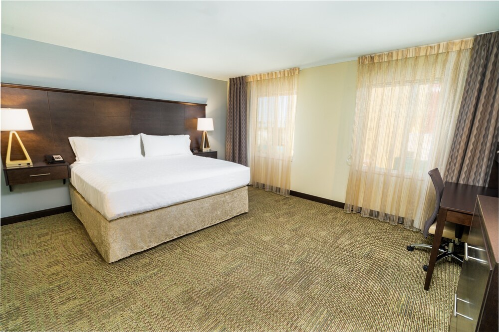 Staybridge Suites Newark Fremont by IHG - photo 12