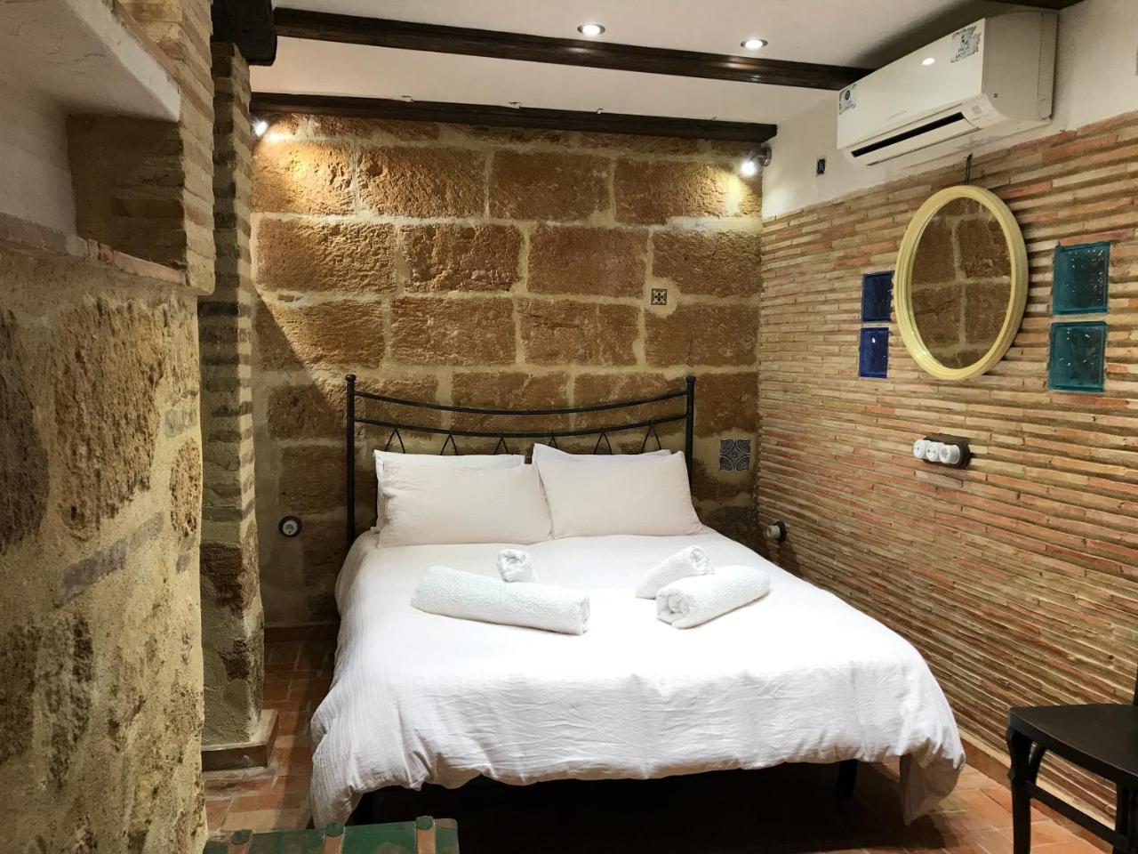 No1 CasaTosca Javea Pequeña Habitación con baño en el Centro del Casco Antiguo in Javea, Spain