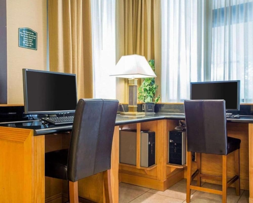 Budgetel Inn & Suites Atlanta - photo 33
