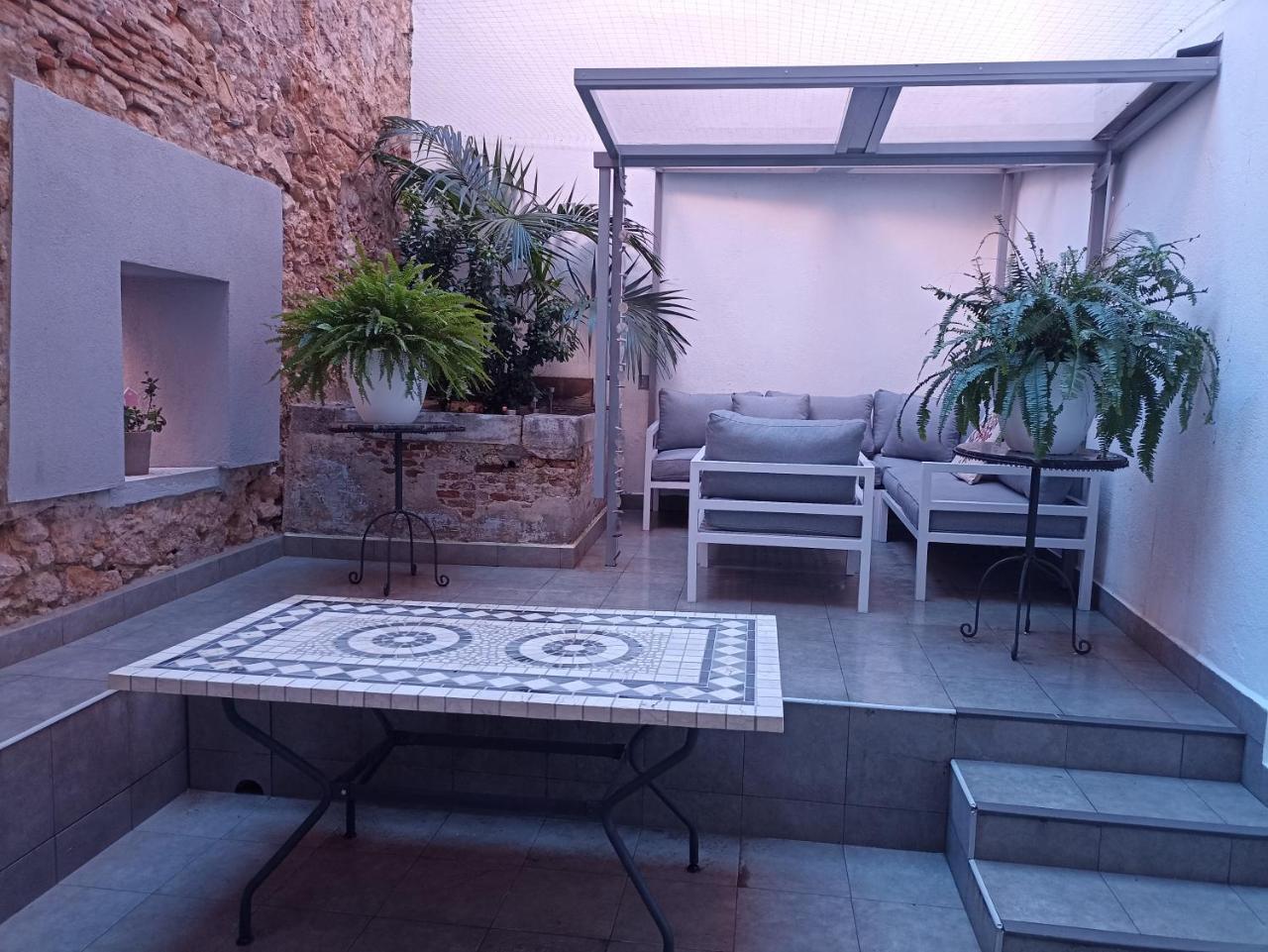 Piso Encantador En El Centro de Tarragona — 4-Star Luxury Hotel in Tarragona, Spain