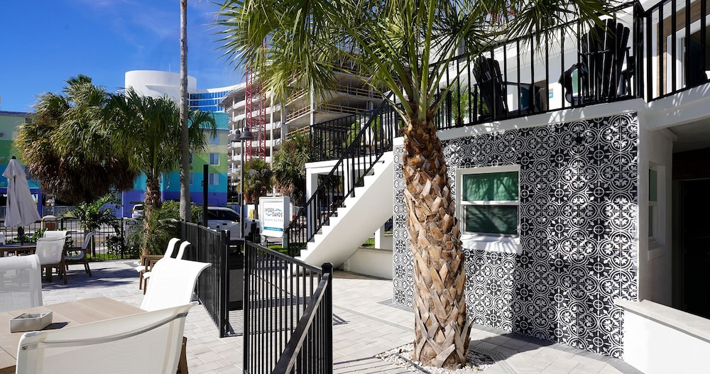 Ivory Sands Beach Suites - photo 39
