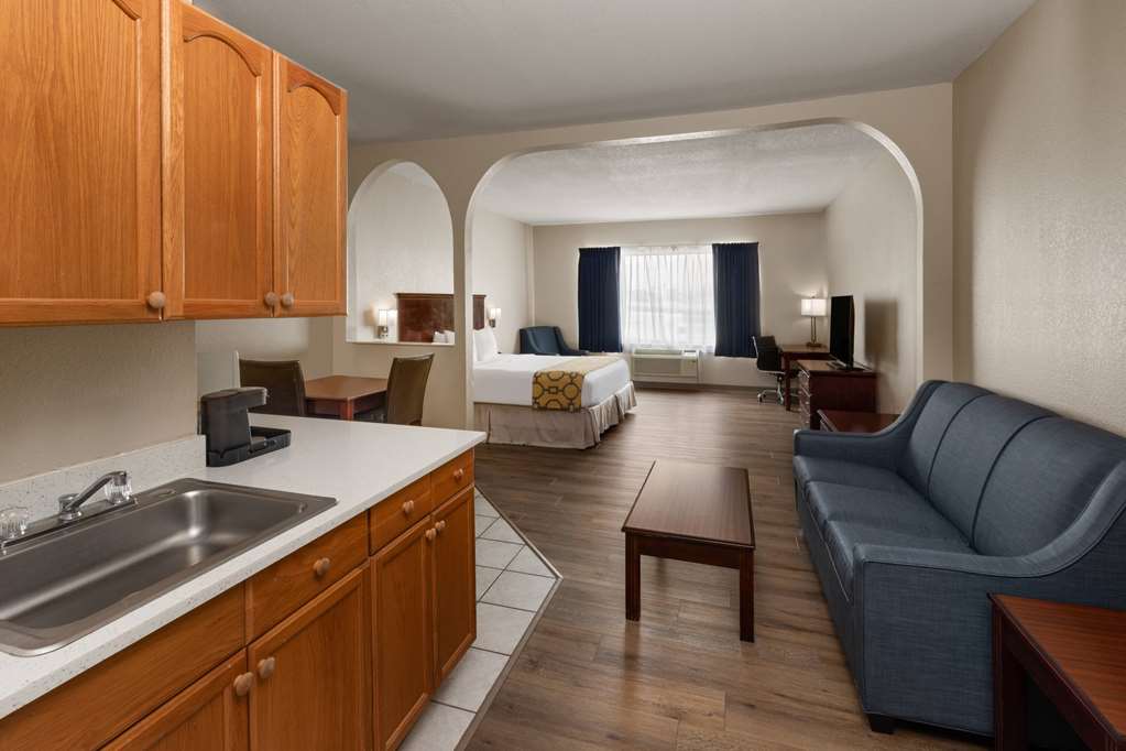 Baymont by Wyndham Houston Brookhollow - photo 18