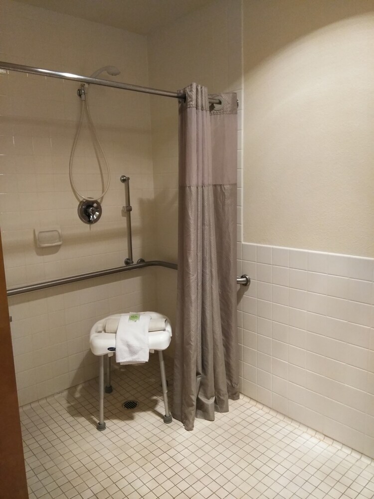 Sisters Inn And Suites - photo 18