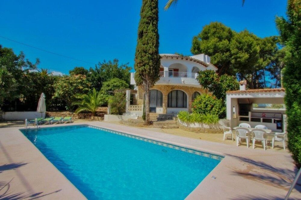 Aldebarán Costa Blanca holiday rental with private pool — 4-Star Luxury Hotel in Moraira, Spain