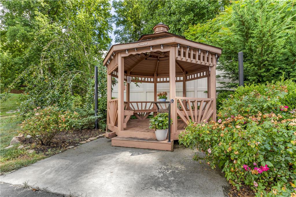 Best Western Asheville Blue Ridge Parkway - photo 10