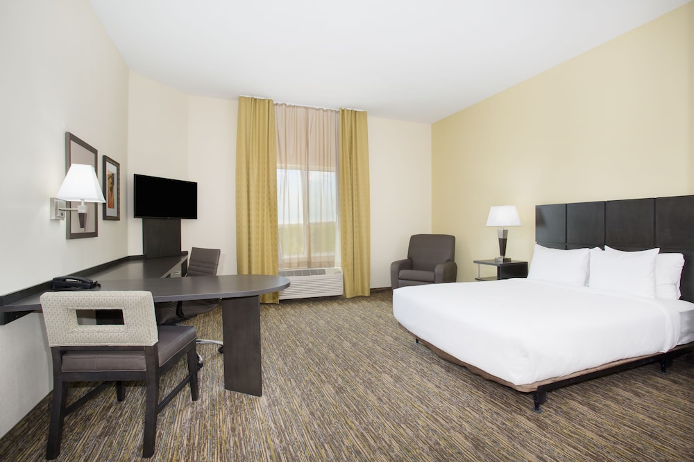 Candlewood Suites Longmont Boulder Area by IHG - photo 9