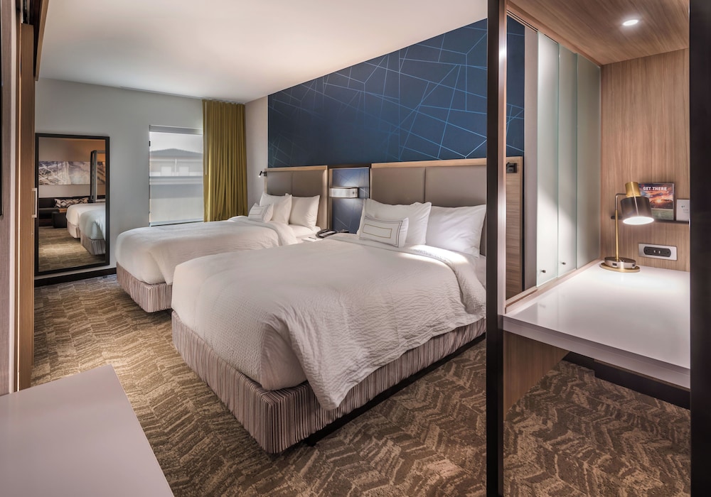 SpringHill Suites by Marriott Reno - photo 6