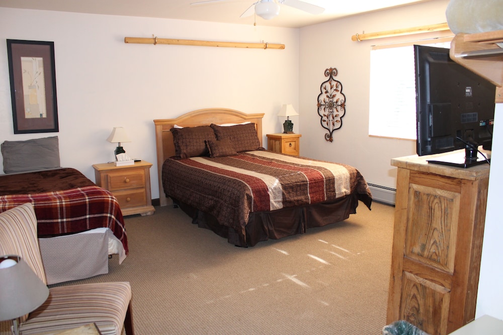 Edelweiss Resort and Restaurant - photo 27