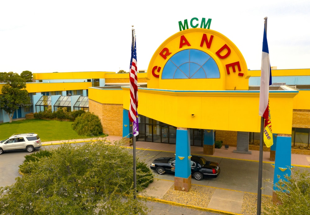MCM Grande Hotel FunDome - photo 15