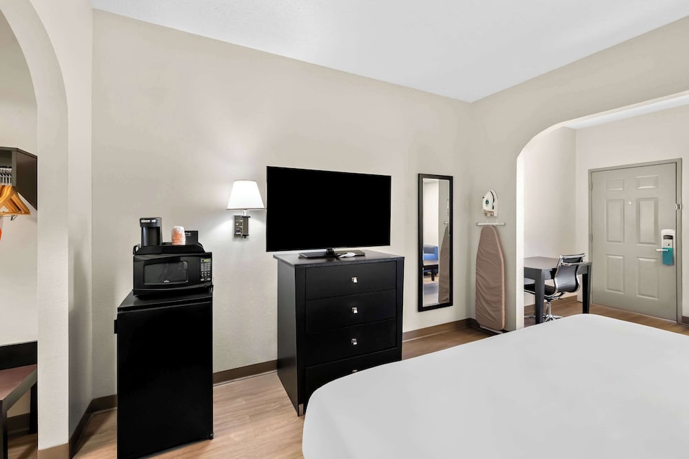 Quality Inn & Suites Monticello - photo 37