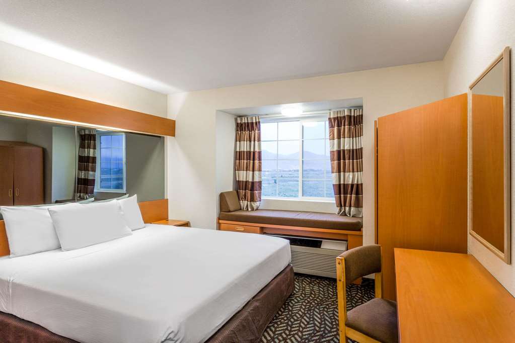 Microtel Inn & Suites by Wyndham Salt Lake City Airport - photo 9