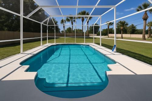 Huge Lot Private Pool Home Centrally Located — 4-Star Luxury Hotel in Kissimmee, United States
