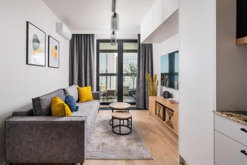 Grzybowska City View Apartments by BookingHost — 4-Star Luxury Hotel in Warsaw, Poland