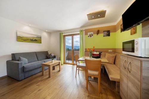 Waldheim — 4-Star Luxury Hotel in Verano, Italy