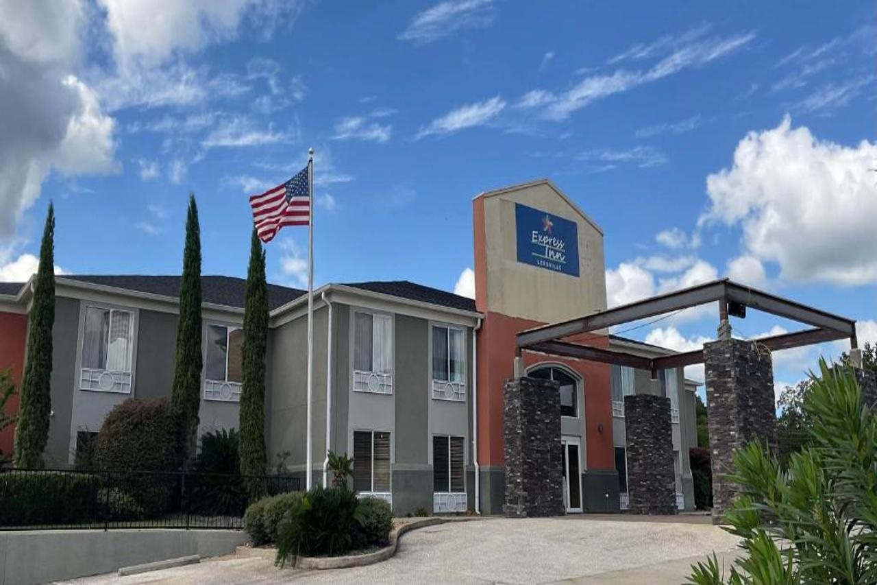 Express Inn Leesville Ft Johnson SureStay Collection by BW — hotel in Leesville