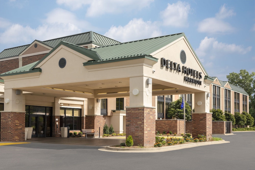 Delta Hotels by Marriott Kalamazoo Conference Center - photo 2