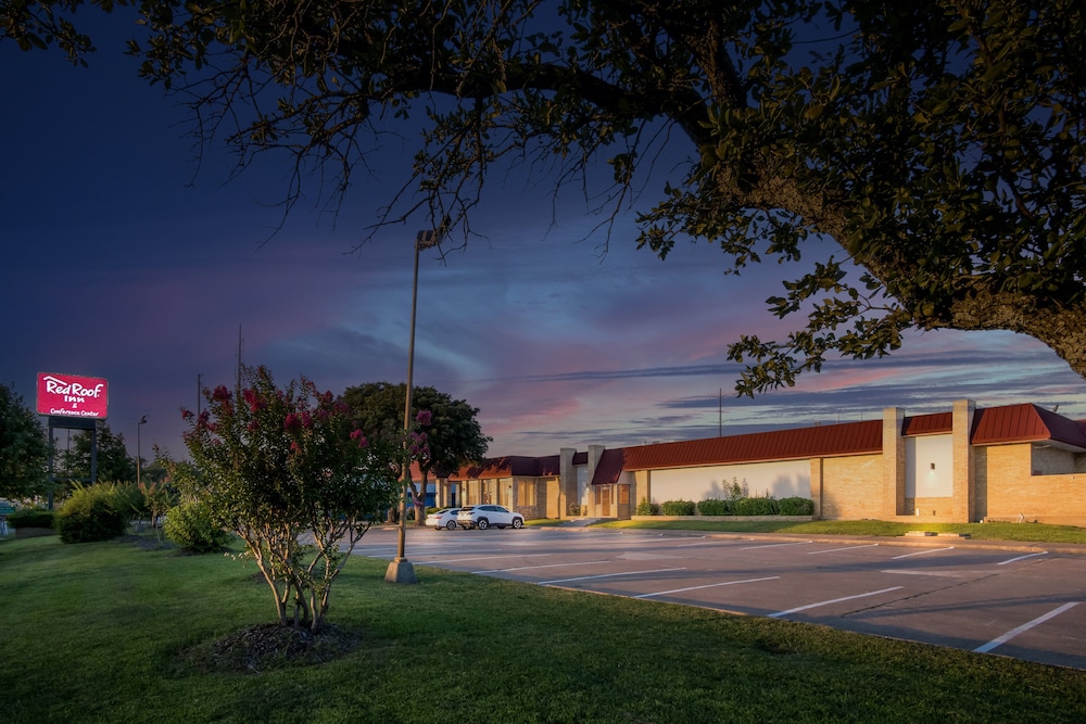 Red Roof Inn & Conference Center McKinney - photo 32