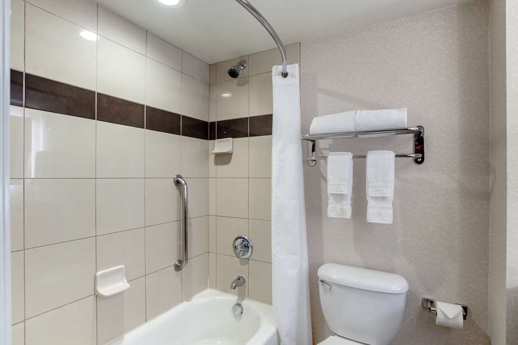 Best Western Plus Marina Gateway Hotel - photo 52