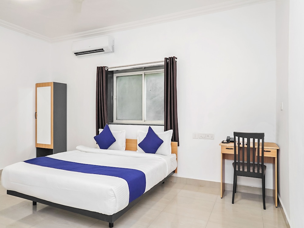 OYO 19530 SilverKey Vishrantwadi - last minute hotel in Pune