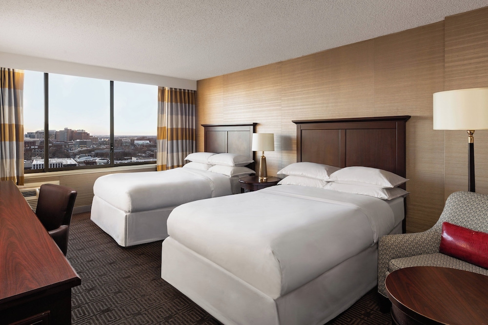 Sheraton Philadelphia University City Hotel - photo 9