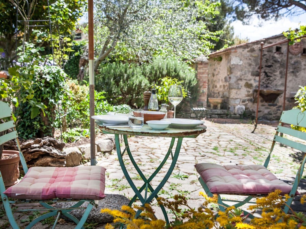 Casa La Fonte Olivastra — 4-Star Luxury Hotel in Seggiano, Italy