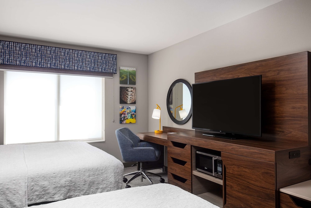 Hampton Inn by Hilton Green Bay Stadium - photo 7