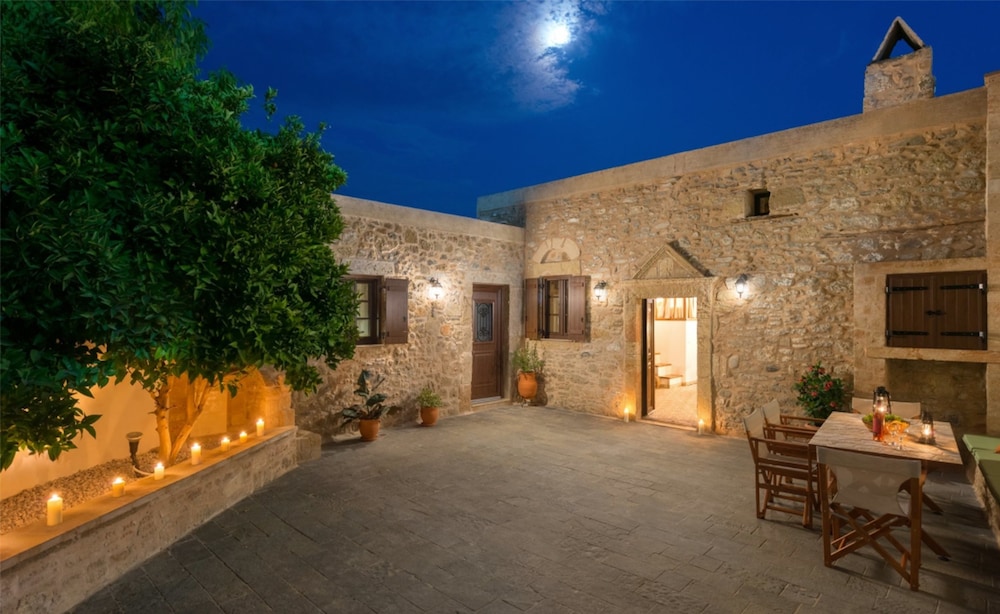 Rodia House — 4-Star Luxury Hotel in Rodos, Greece