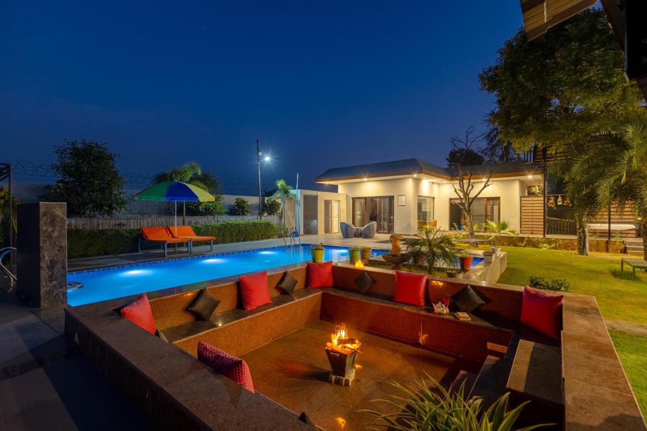 Aarul Farm Poolside Living with Gazebos — 4-Star Luxury Hotel in Gurgaon, India