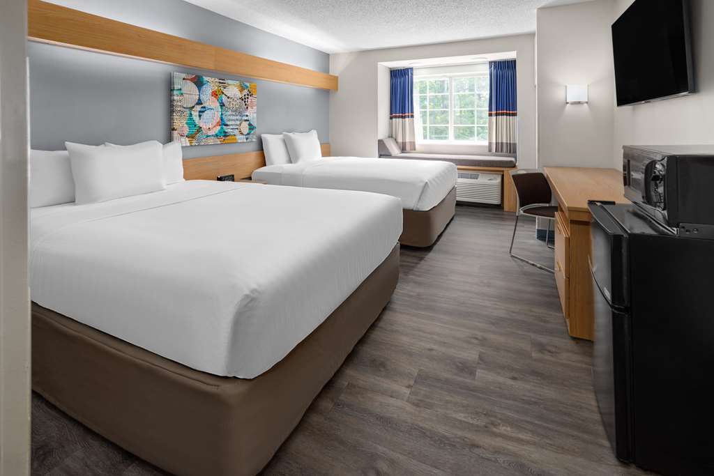 Microtel Inn by Wyndham Raleigh Durham Airport - photo 22
