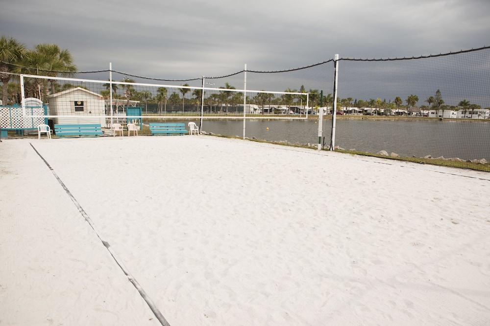 Siesta Bay RV Resort - photo 20