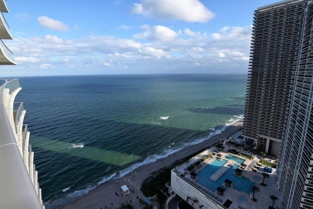 Oceanfront & Bay View 2 Bed 2 Bath @ Hyde Beach Resort - photo 61