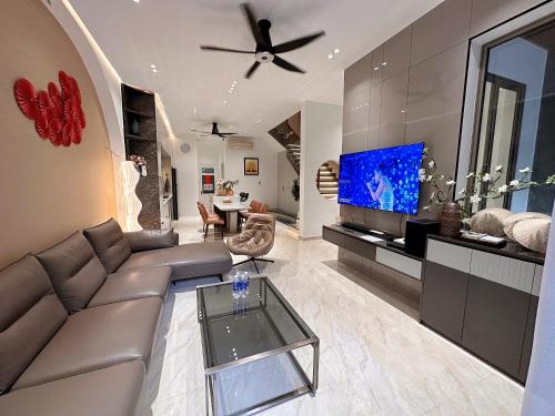Malloire House Hue — 4-Star Luxury Hotel in Hue, Vietnam